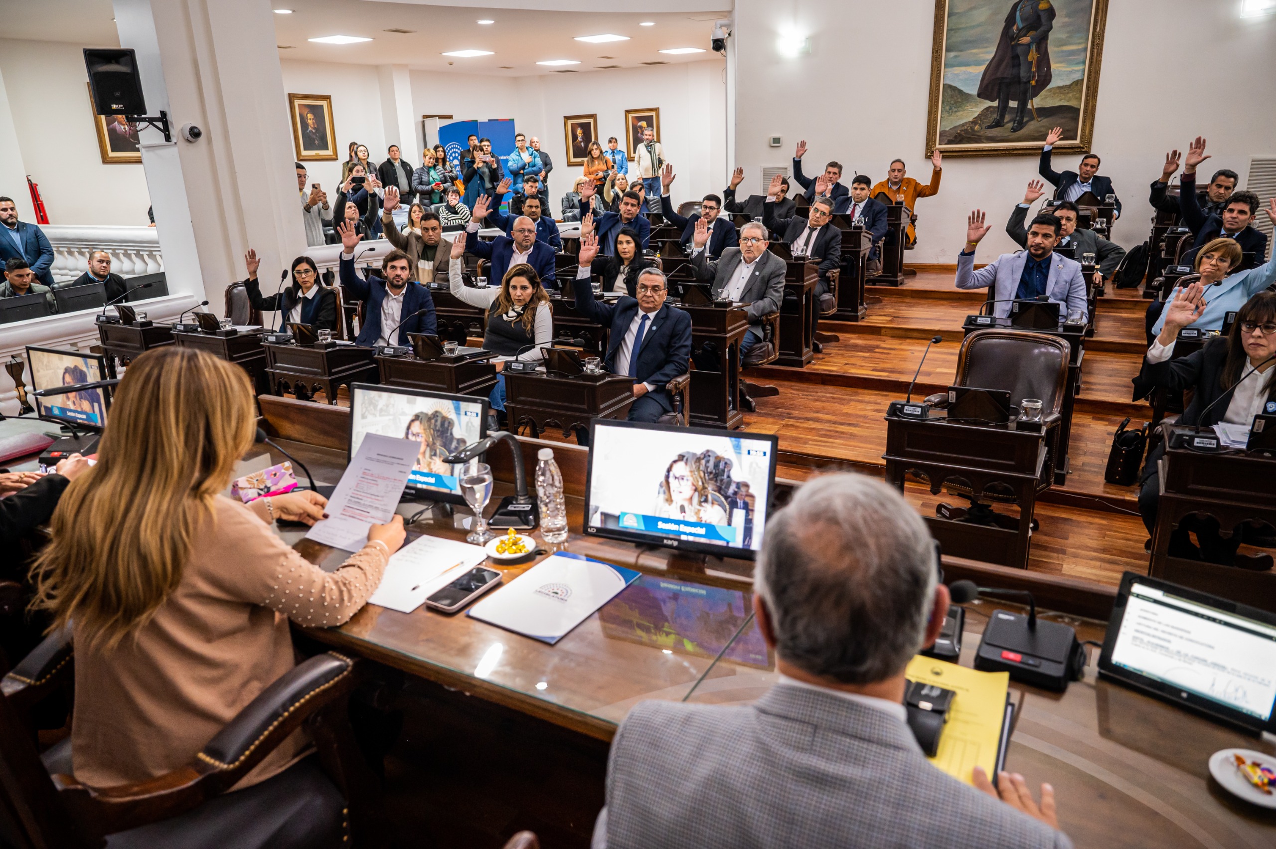 La Legislatura rechazó la renuncia de la jueza Norma Abate de Mazzucchelli e irá a Juris de Enjuiciamiento La Legislatura rechazó la renuncia de la jueza Norma Abate de Mazzucchelli e irá a Juris de Enjuiciamiento