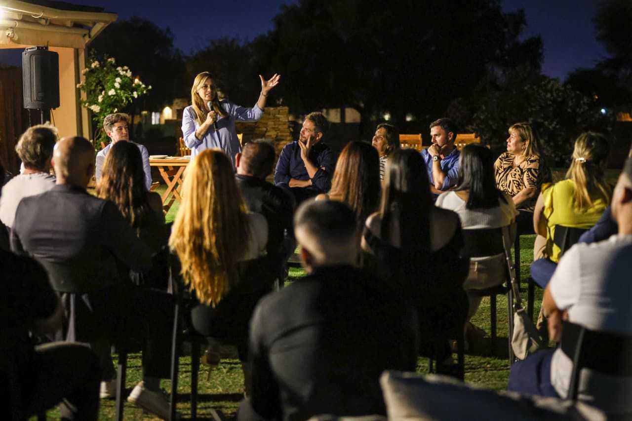 Tere Madera junto a empresarios: “defendemos a las pymes y al trabajo riojano con decisiones políticas claras”