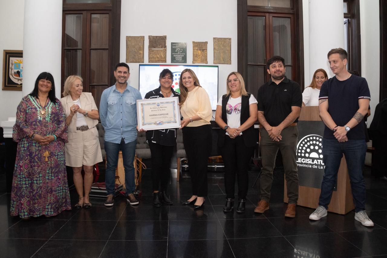 Con un emotivo Fogón Criollo y reconocimientos a artistas, cerró la primera edición de “LegisArte”