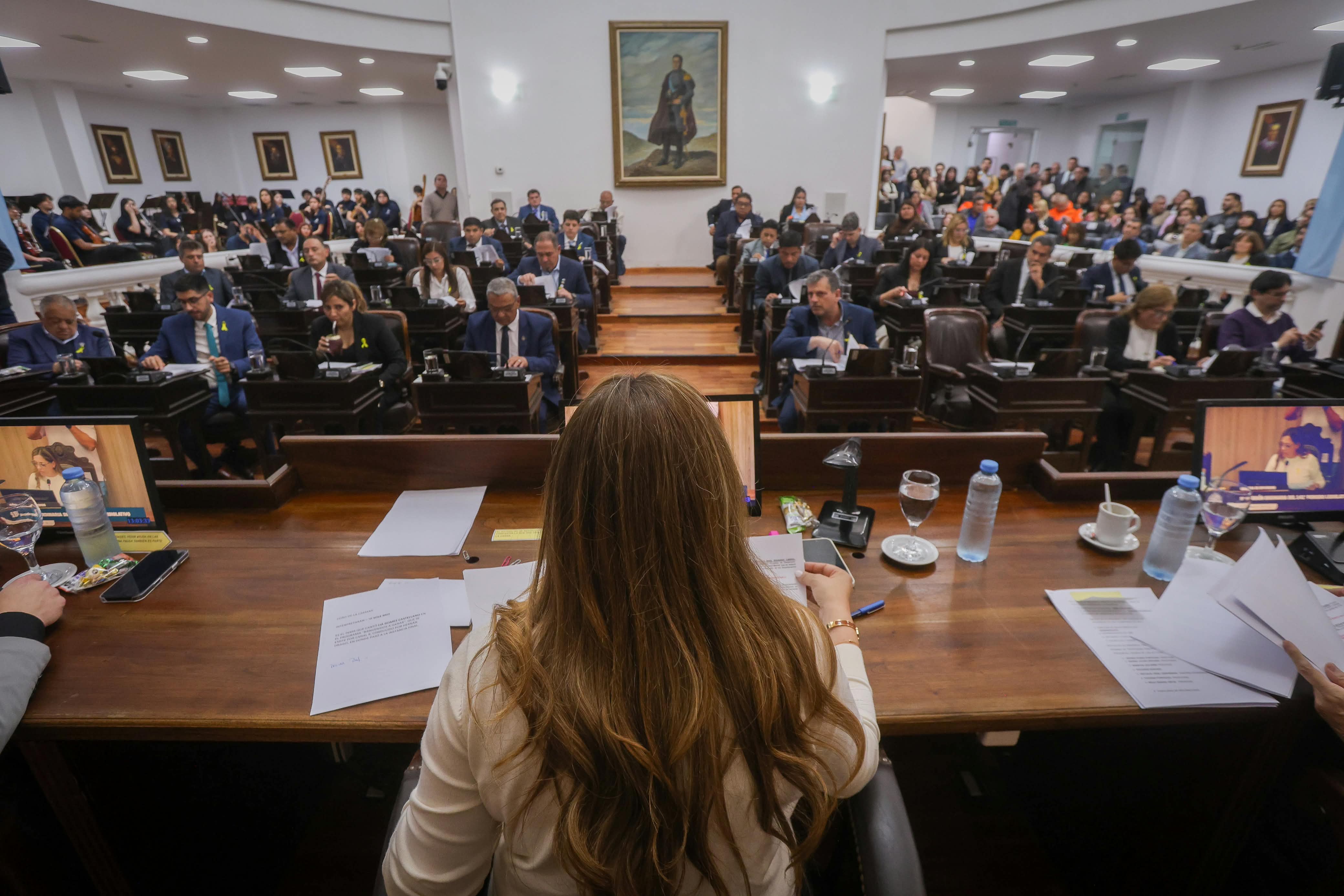 Educación, seguridad, bioconstrucción y asistencia social, ejes de la décima sesión ordinaria